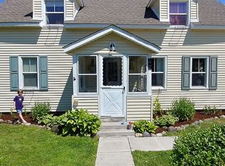 137 Rivershore Dr, Elk Rapids, MI 49629