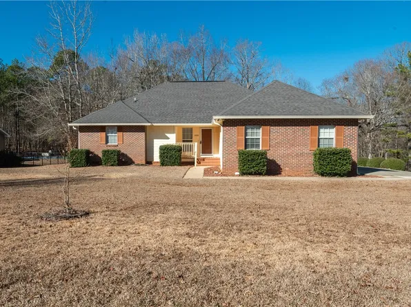 620 Stage Coach Rd, Dadeville, AL 36853