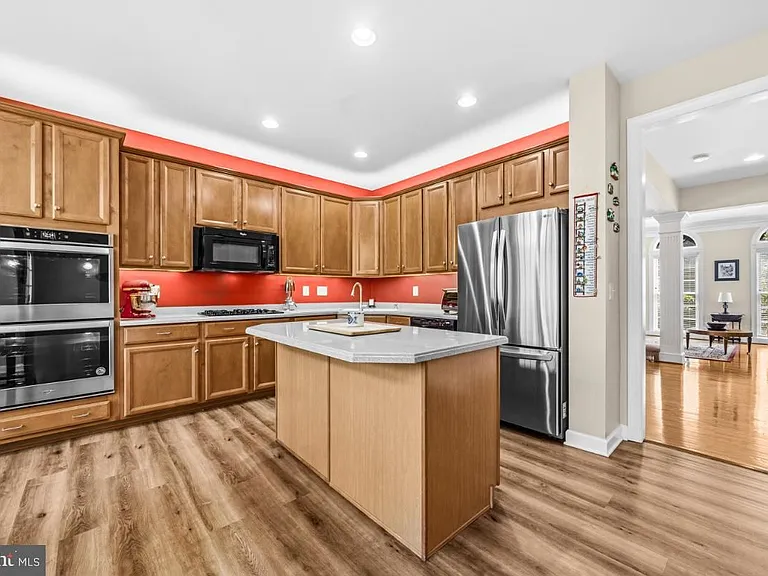 8058 Samuel Wallis St — Photo 10