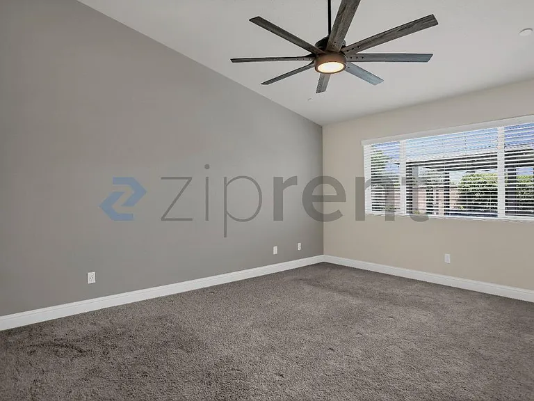 433 S Crescent Ln — Photo 38