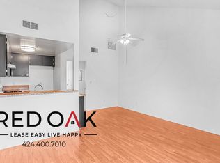 17327 Saticoy St APT 207, Northridge, CA 91325