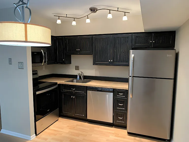 117 Shannon Dr — Photo 2