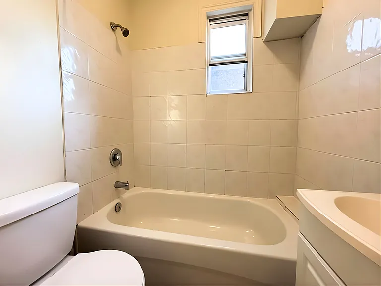 44 Spring St — Photo 10