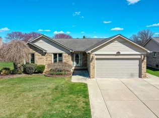 53082 Bayberry Dr, Macomb, MI 48042