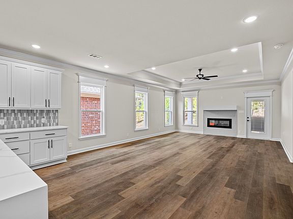 4th image of 7216 Stonehenge Dr