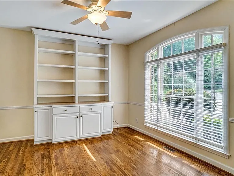 510 Jacaranda Ct — Photo 5