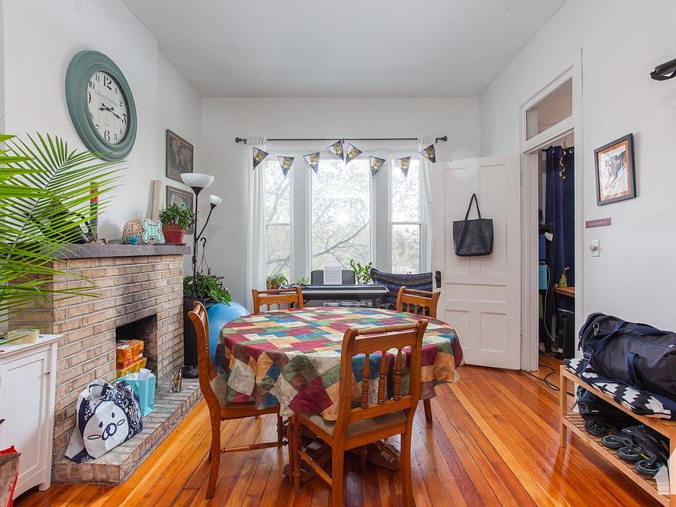 1st image of 1635 N Ashland Ave #1F