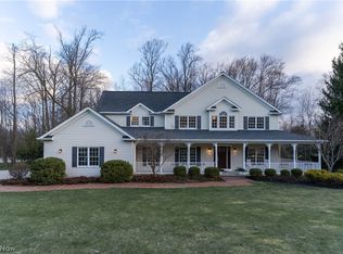 8955 Stoneybrook Dr, Broadview Heights, OH 44147