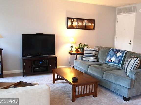 4th image of 2655 Redcoat Dr #111