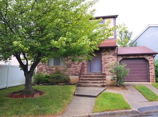 31 Eugene Pl, Staten Island, NY 10312