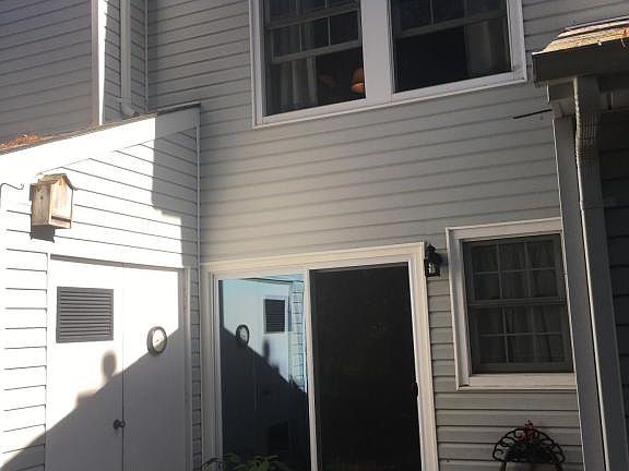 3rd image of 140 Michele Way #140