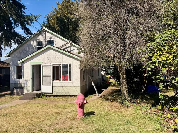 1600 17th Ave, Campbell River, BC V9W 4L4
