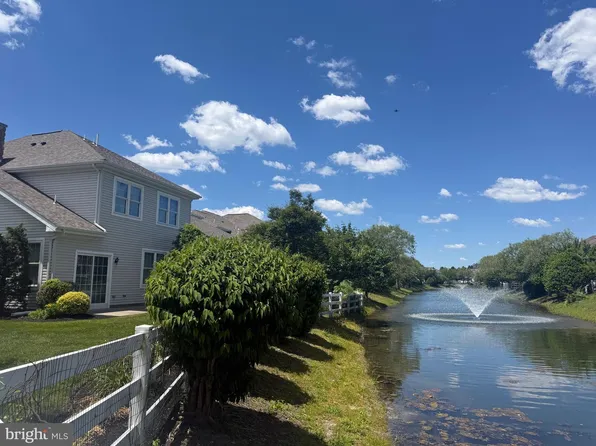 49 Ables Run Dr, Absecon, NJ 08201