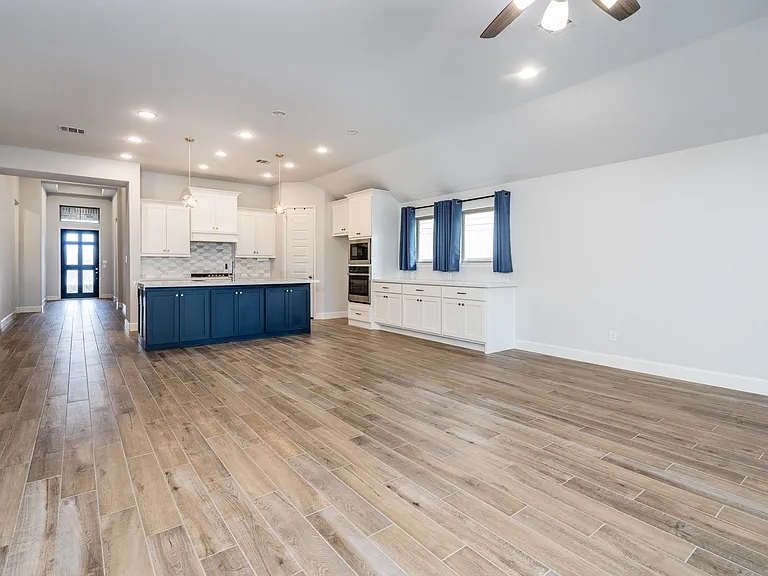 12715 Plaza Solana Pl — Photo 10