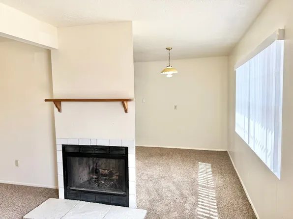 320 General Marshall St NE, 320 General Marshall St NE APT 2, Albuquerque, NM 87123