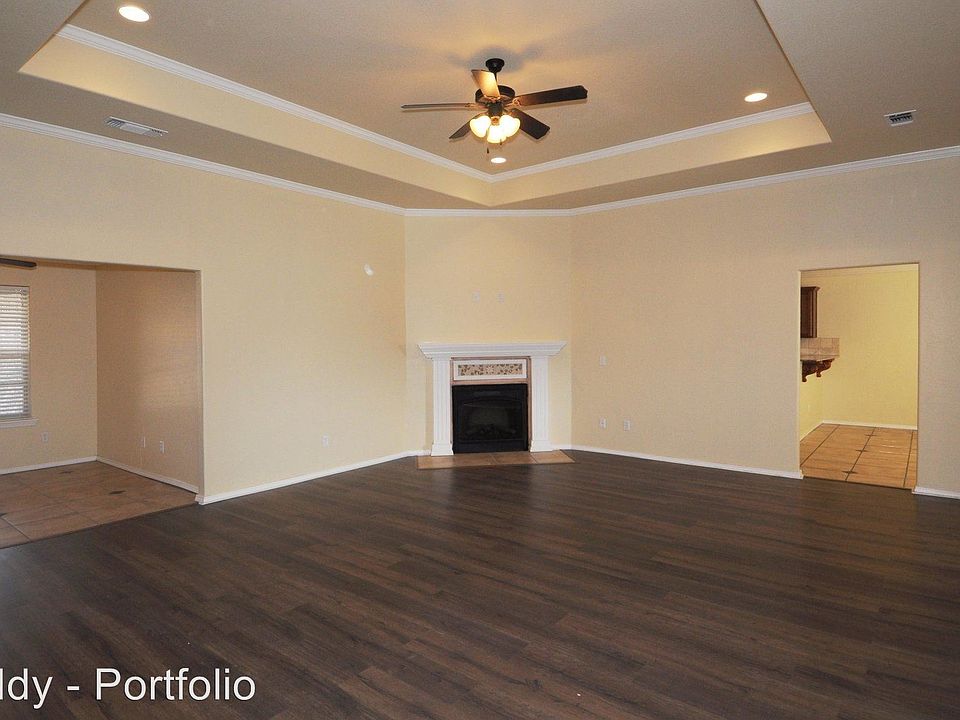2nd image of 3702 Bismarck Ave