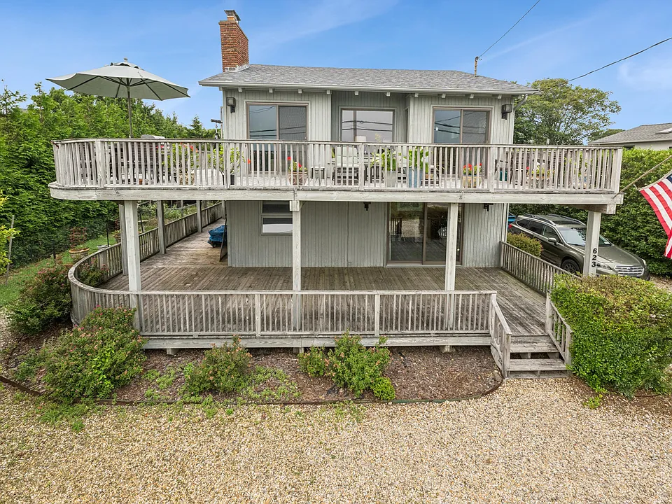 623 Old Montauk Hwy