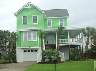 202 Peninsula Dr, Carolina Beach, NC 28428