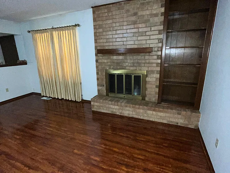 3813 SE 45th St — Photo 3