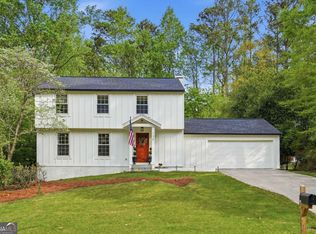 120 Hillside Ln, Roswell, GA 30076
