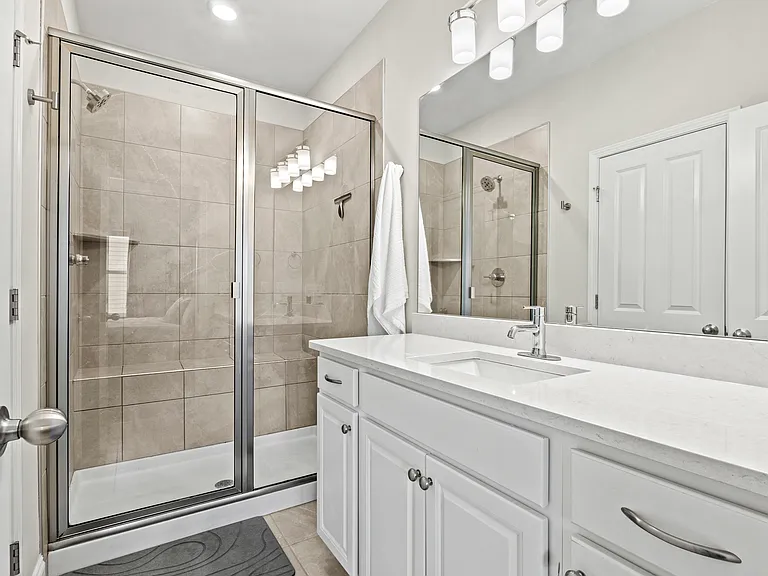 833 Westcott Ln — Photo 18
