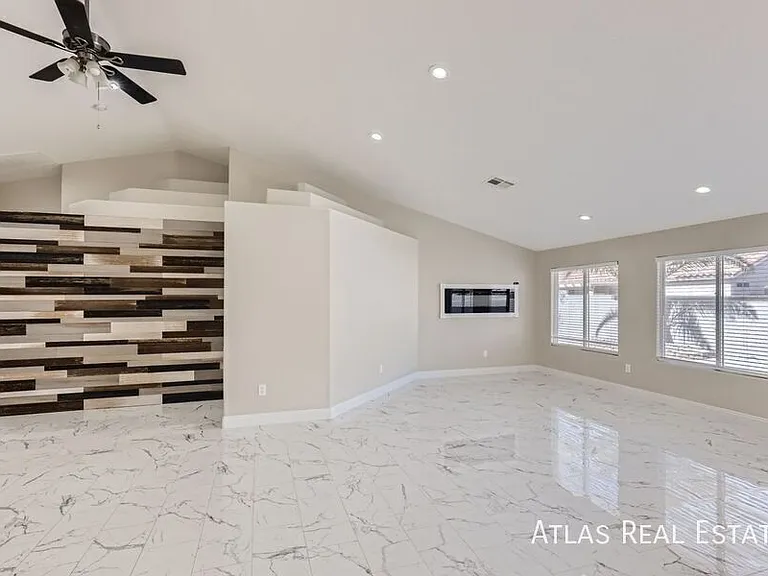 7824 White Grass Ave — Photo 8