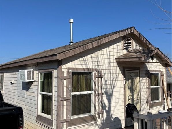 126 Maricopa Pl, Taft, CA 93268