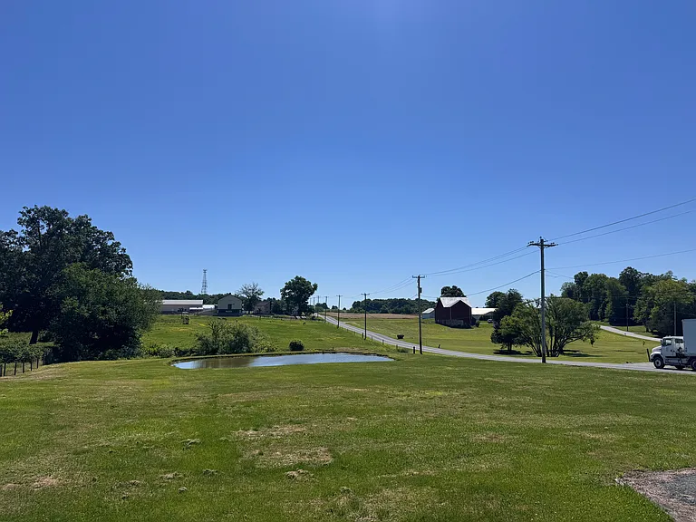 360 Chrome Rd — Photo 40