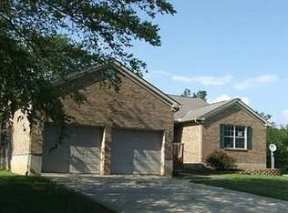 1862 Ridge Wood Cir, Lawrenceburg, IN 47025