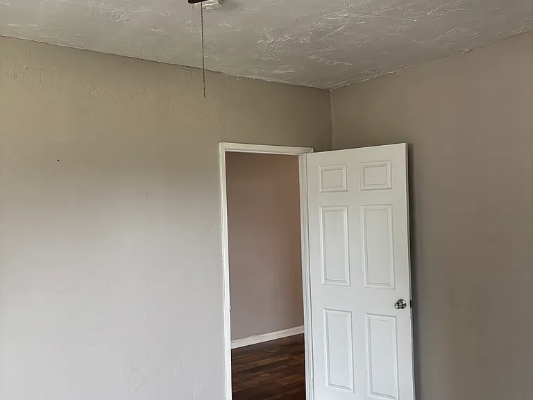 8447 Palmetto Ave #B — Photo 7