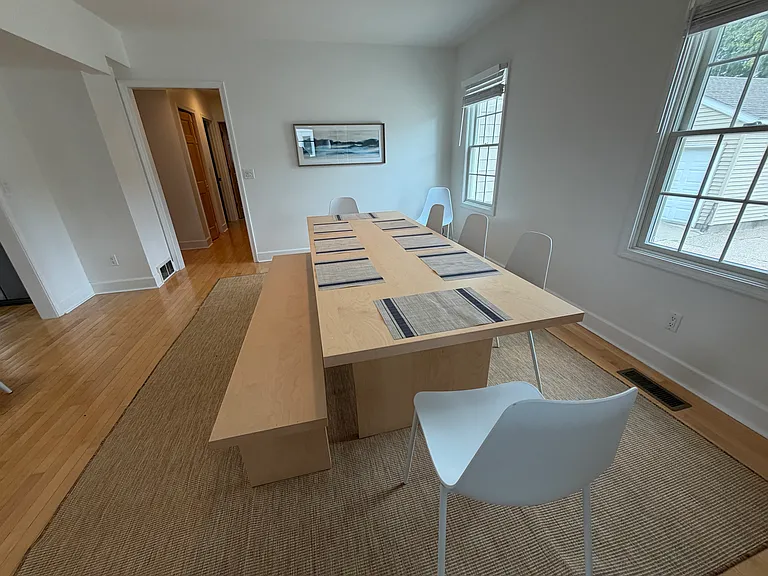 209 Park St — Photo 11
