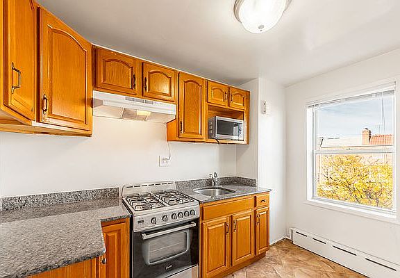 3rd image of 20-39 47th St APT 2