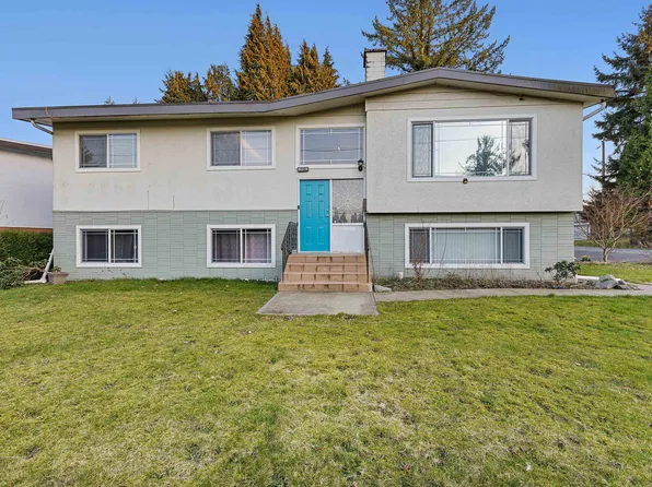 13786 Grosvenor Rd, Surrey, BC V3R 5E7