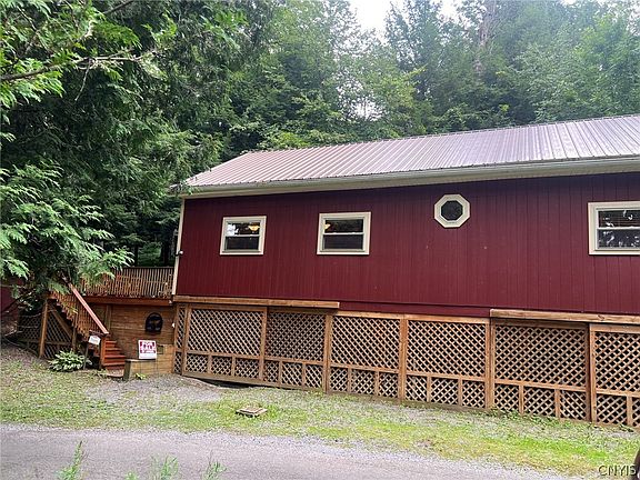 2nd image of 30 Heron Rd