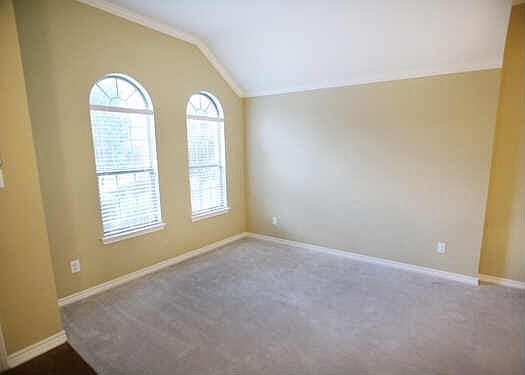 3rd image of 4537 Palm Valley Dr