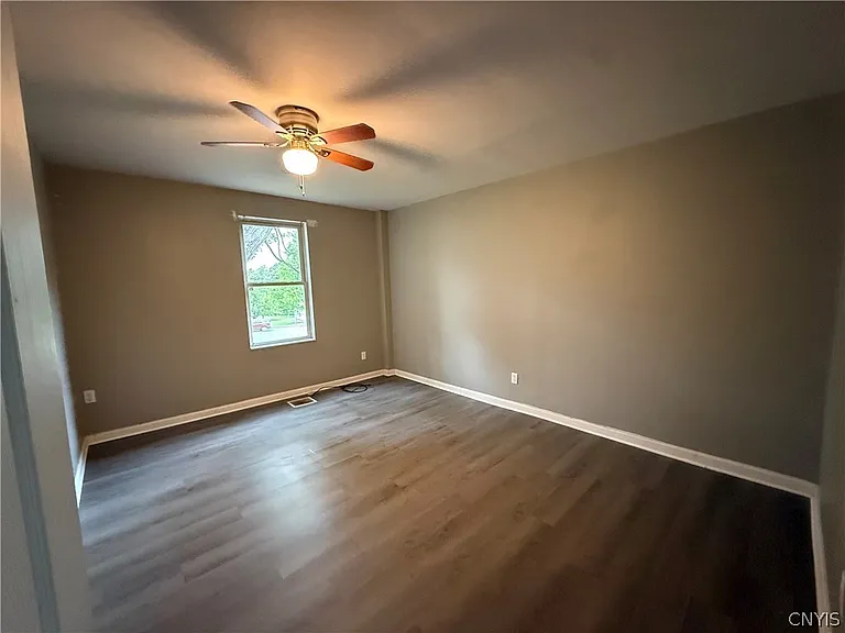 4822 W Seneca Tpke #5 — Photo 10