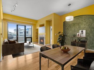 500 E Grant St APT 207, Minneapolis, MN 55404