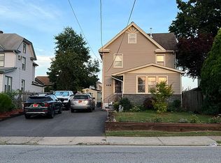 468 Riverside Ave, Lyndhurst, NJ 07071