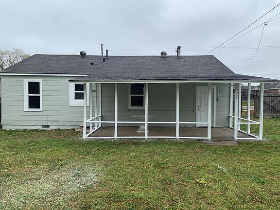 Large covered back porch