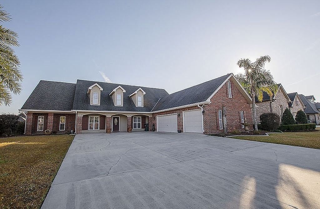 381 Tigerlily Dr, Houma, LA 70360 Zillow