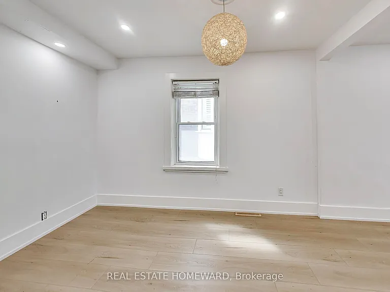 163 Glenmount Park Rd — Photo 9