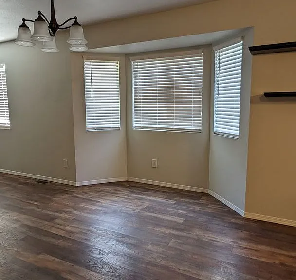 5444 Hicks Dr — Photo 6
