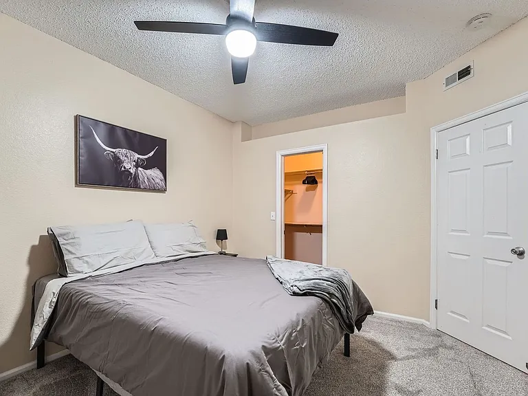 7430 Singing Hills Dr — Photo 21