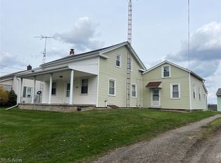 446 Paris Ave SE, Paris, OH 44669
