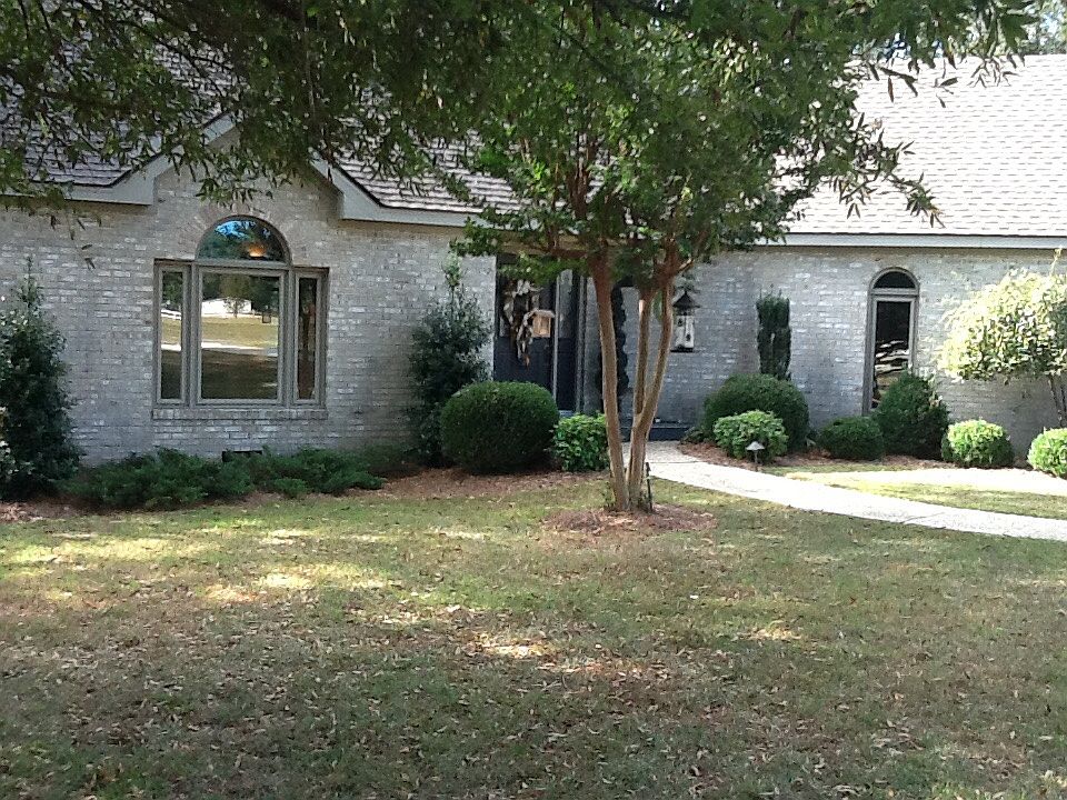 1st image of 100 Little River Dr
