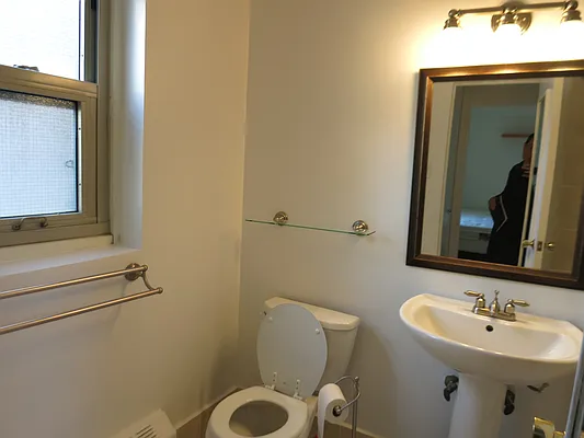 Rented by City Sense Realty | media 9