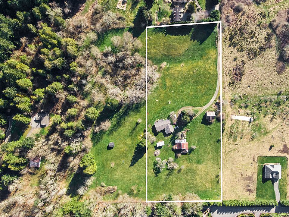 1st image of 20430 NE 92nd Pl