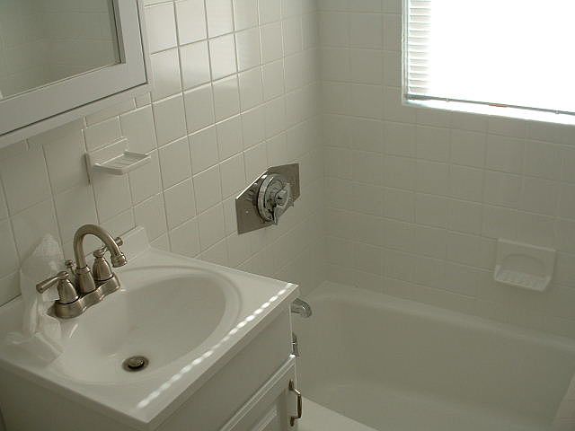 2nd image of 91 Hammond St