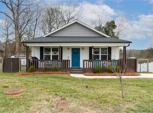 205 Bethlehem Ave, Thomasville, NC 27360