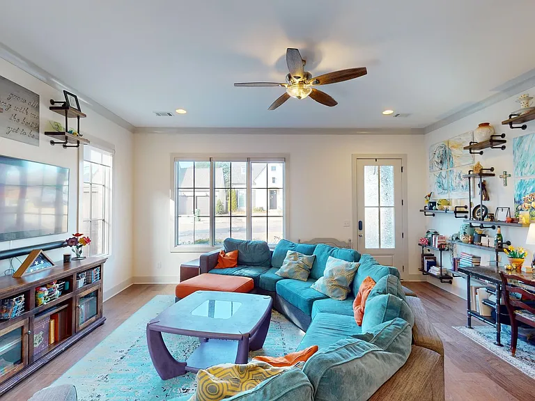 7075 Fain Park Dr — Photo 8
